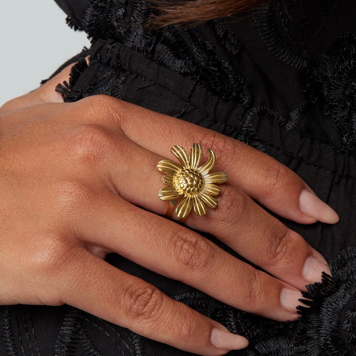 Ring Daisy